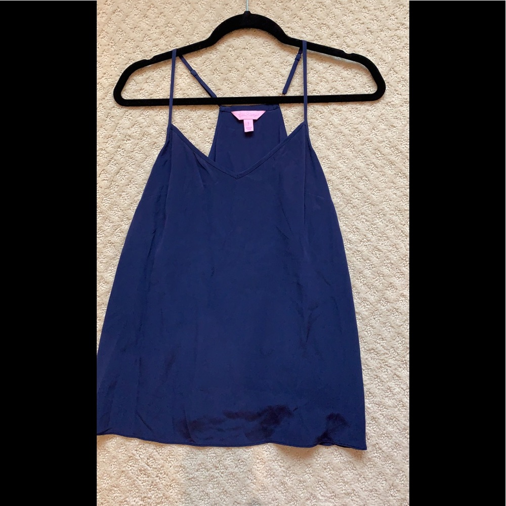Lilly tank size small